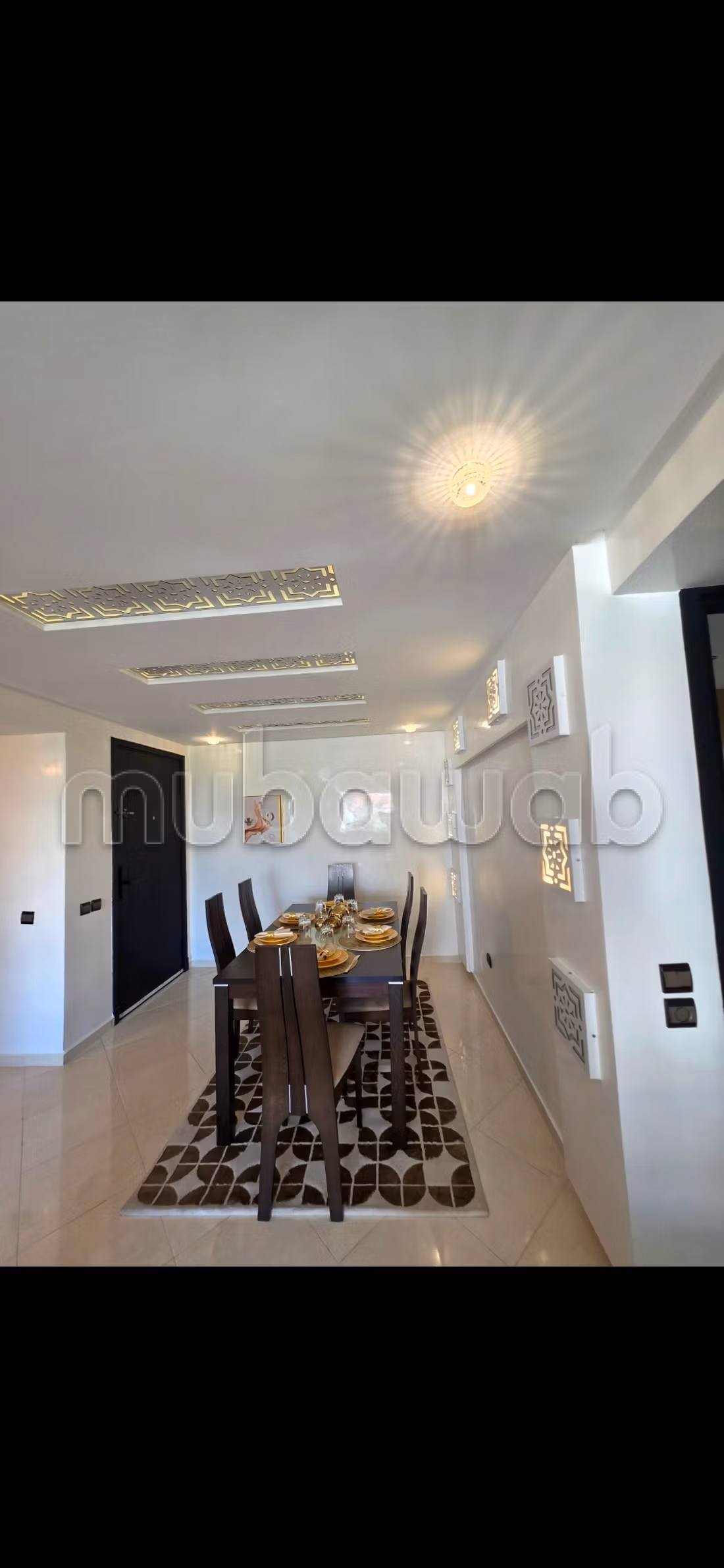 Appartement de vacances à louer à Tanja Balia. 
Surface totale 140 m². 
Système de parabole et salon marocain