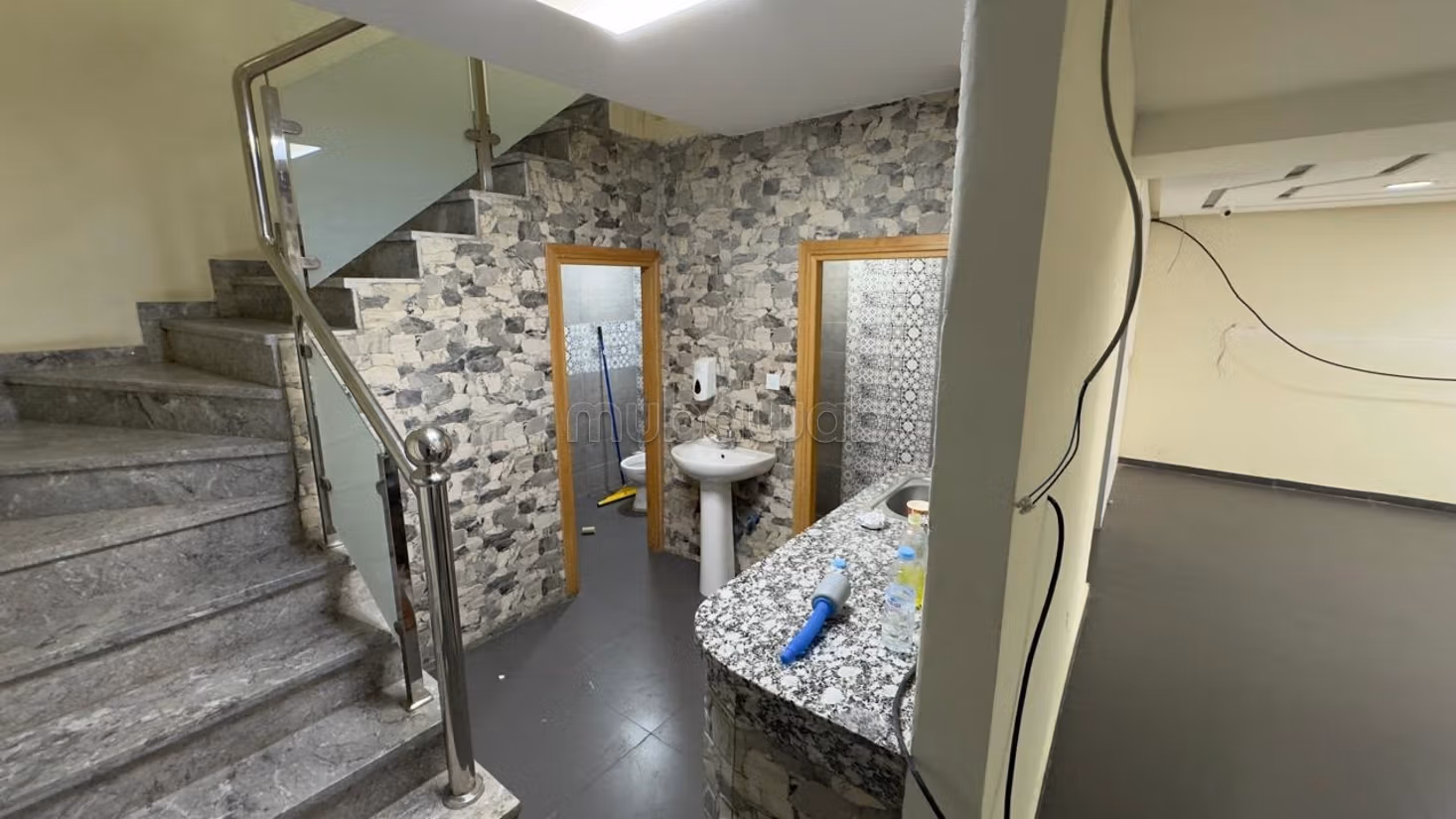 Local Commercial en Location a VAL FLEURI