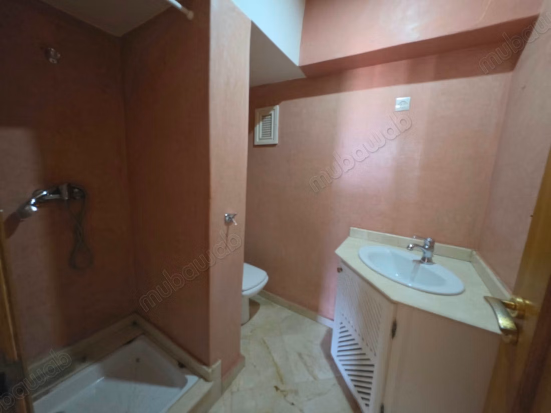 Appartement à louer vide de 111 m² à Route de casa