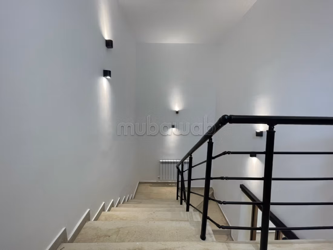 In Vendita Villa su Due Livelli a Bardo