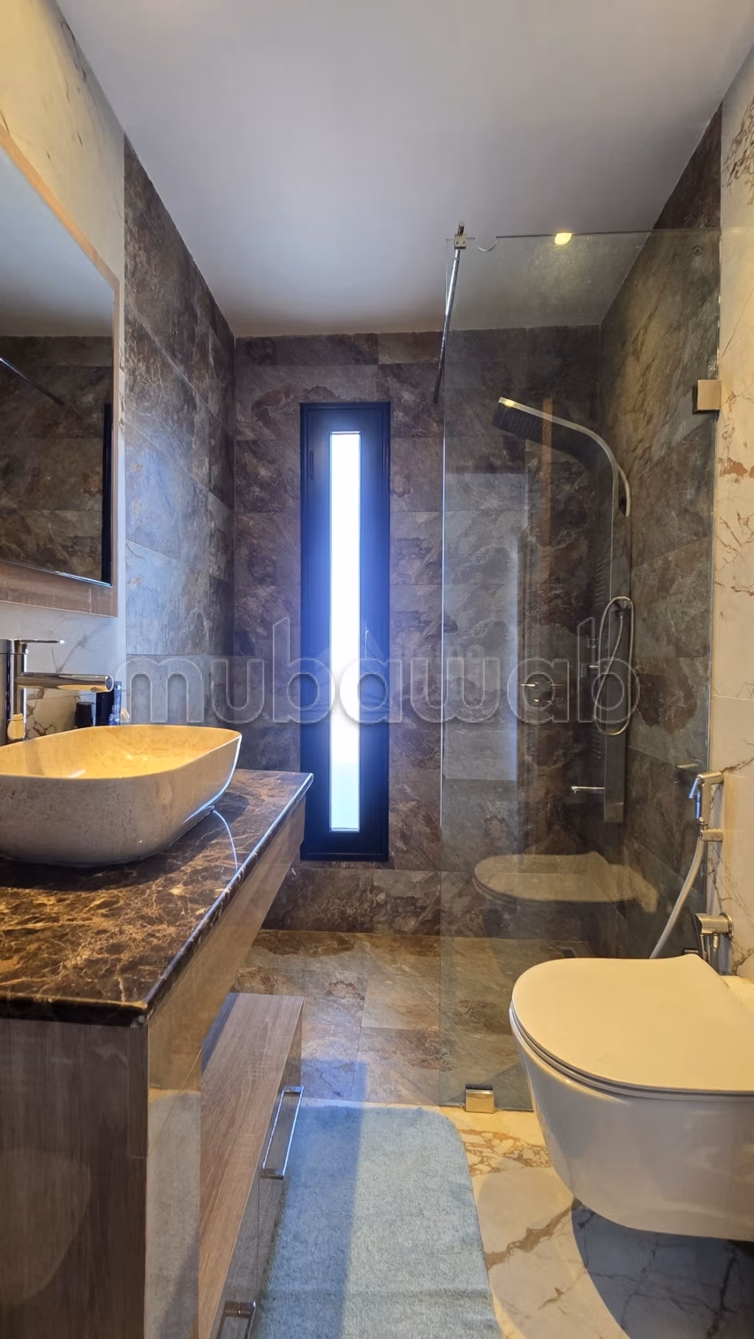 À LOUER: Magnifique Duplex S3 Vide, La Marsa
