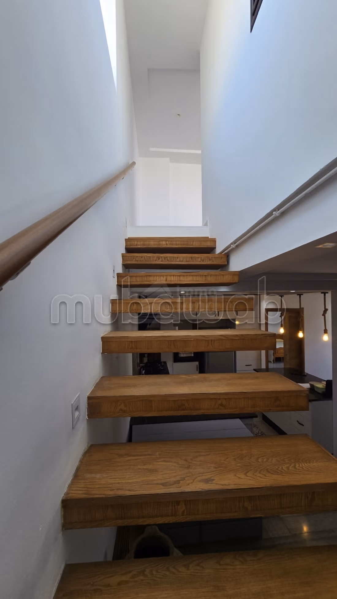 À LOUER: Magnifique Duplex S3 Vide, La Marsa
