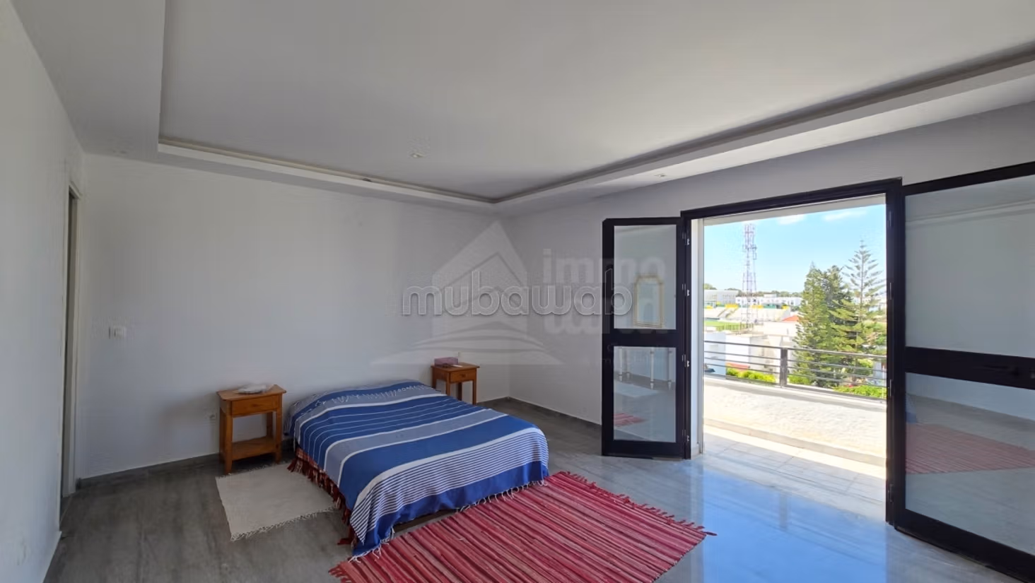 À LOUER: Magnifique Duplex S3 Vide, La Marsa
