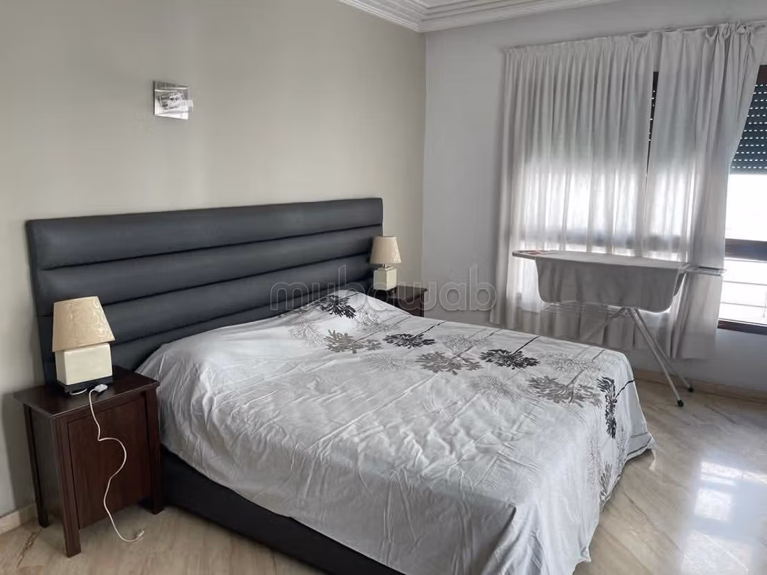 Appartement Meublé avec Cheminée – Palmier — 5