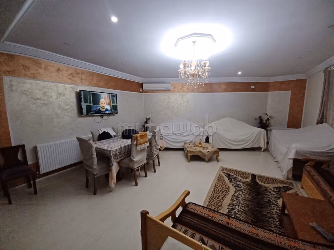 Casa in vendita a Nabeul. 3 belle camere. Doppi vetri e riscaldamento centrale