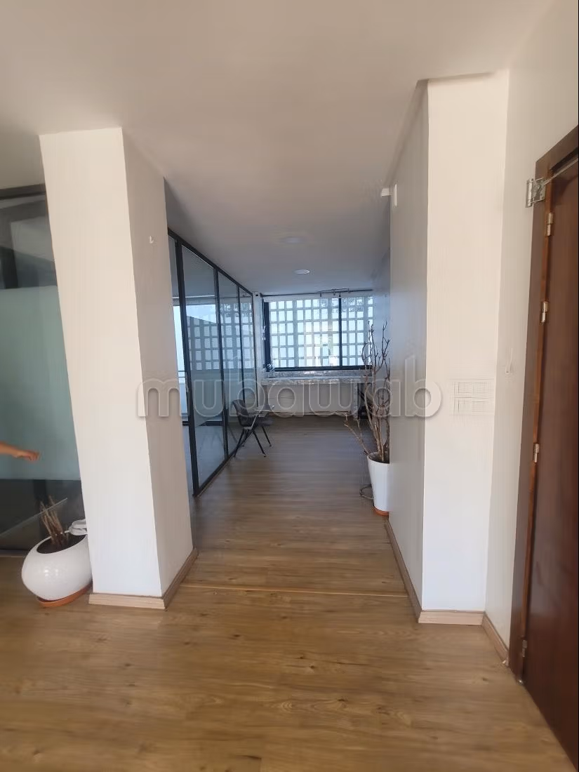 Apt 80 m² rénové, 2ème etg— Vue panoramic parc