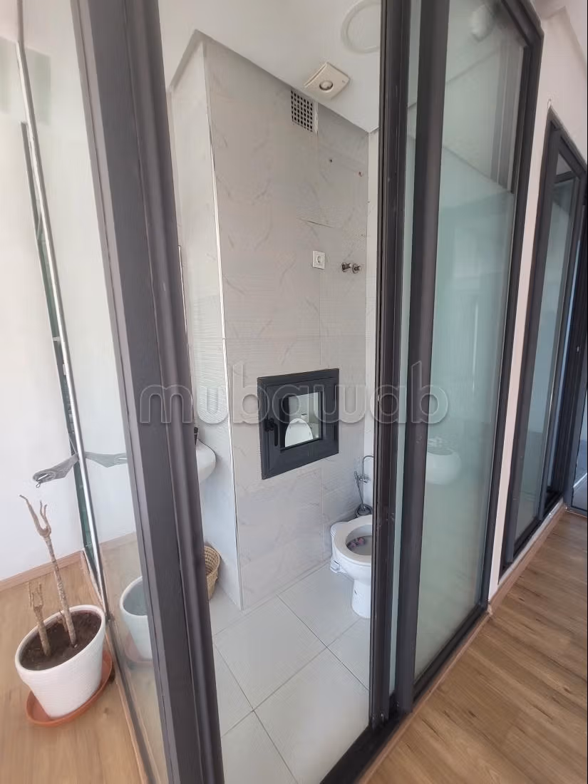 Apt 80 m² rénové, 2ème etg— Vue panoramic parc