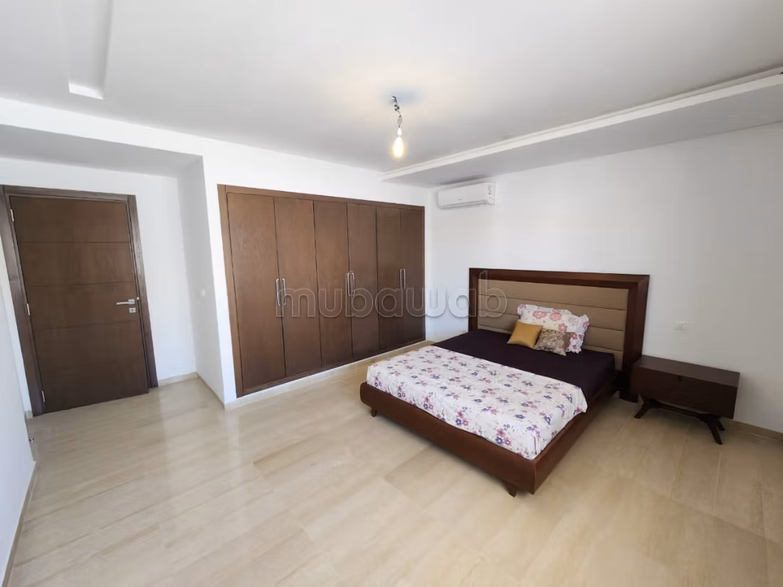 A vendre s2 avec terrasse à la soukra