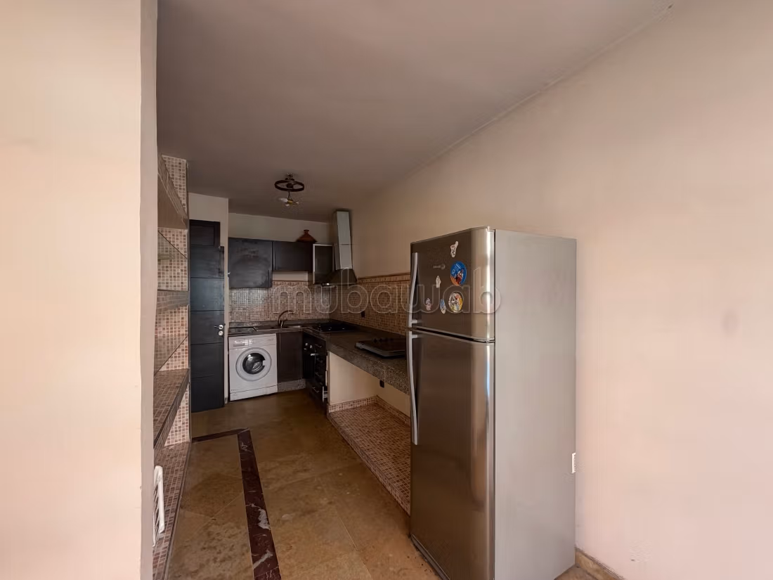 Trouvez un appartement à acheter à Majorelle. 4 grandes chambres. Avec ascenseur, balcon — 6