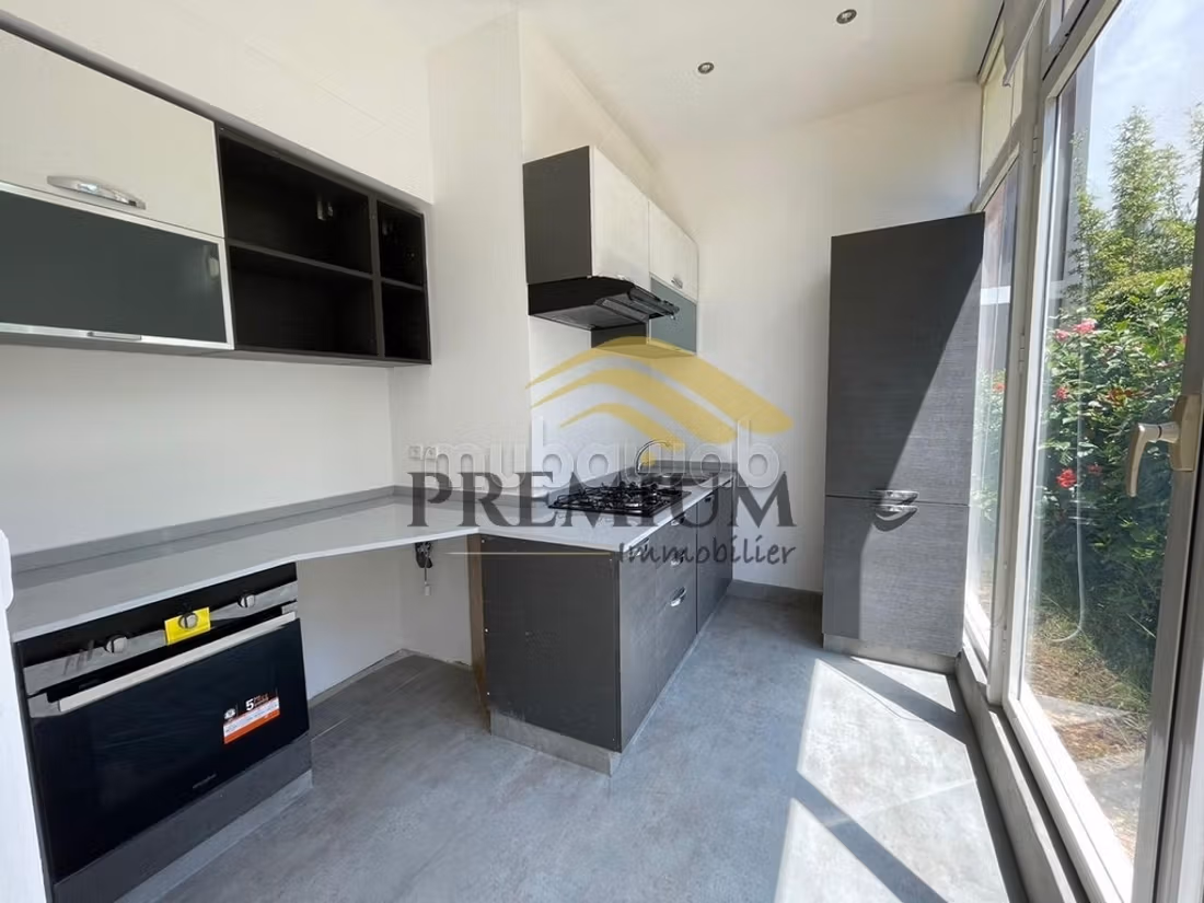 Joli appartement rez de jardin — 5