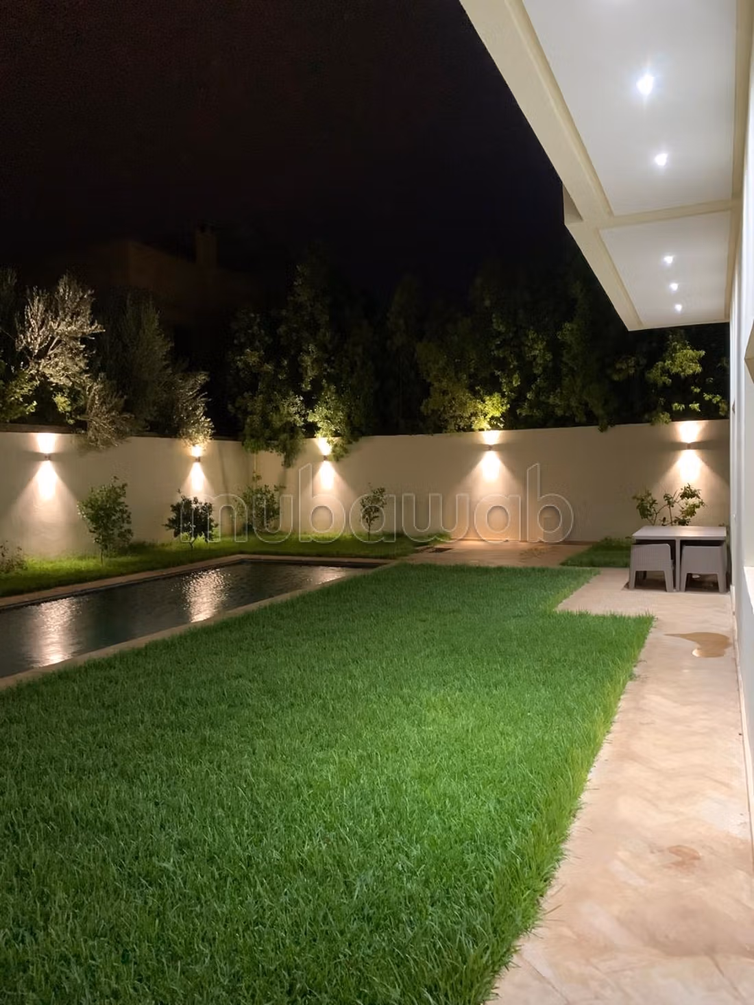 Contemporary luxe villa te huur