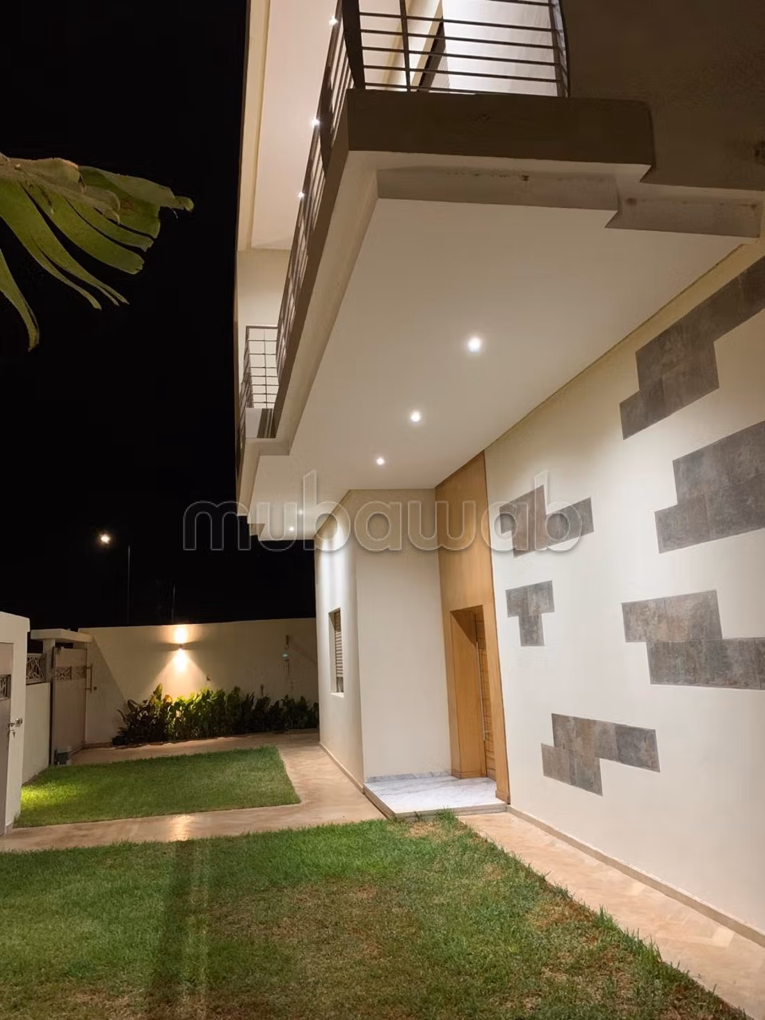 Contemporary luxe villa te huur