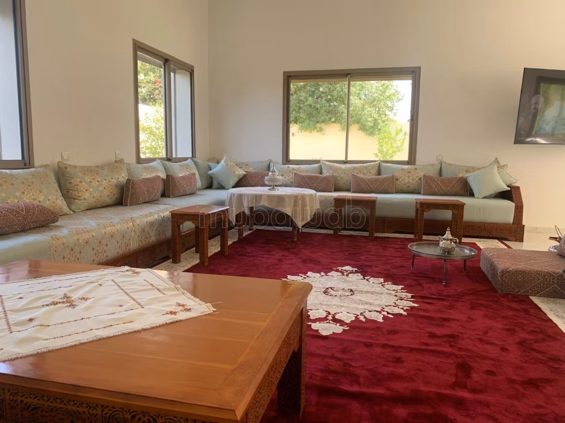 Contemporary luxe villa te huur