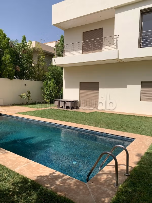 Villa contemporaine de prestige à louer