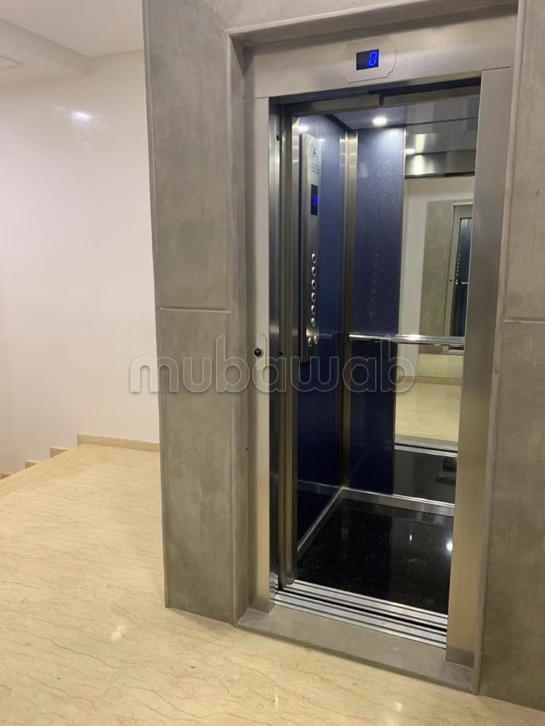 Studio maarif naast twin center te koop