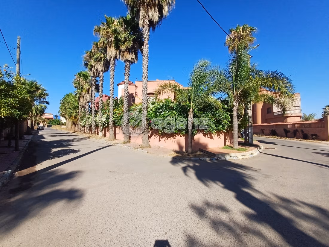 Villa à vendre 615 m², 5 chambres Benslimane Benslimane