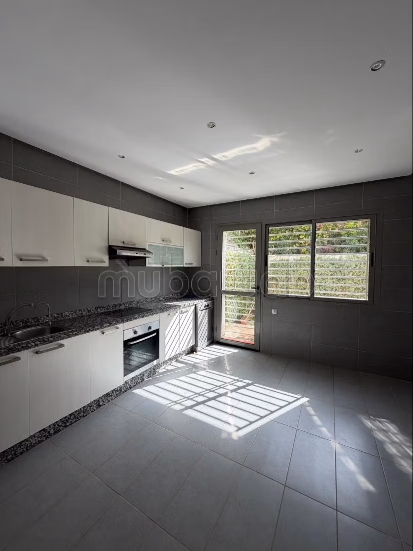Villa for rent empty in Darbouazza