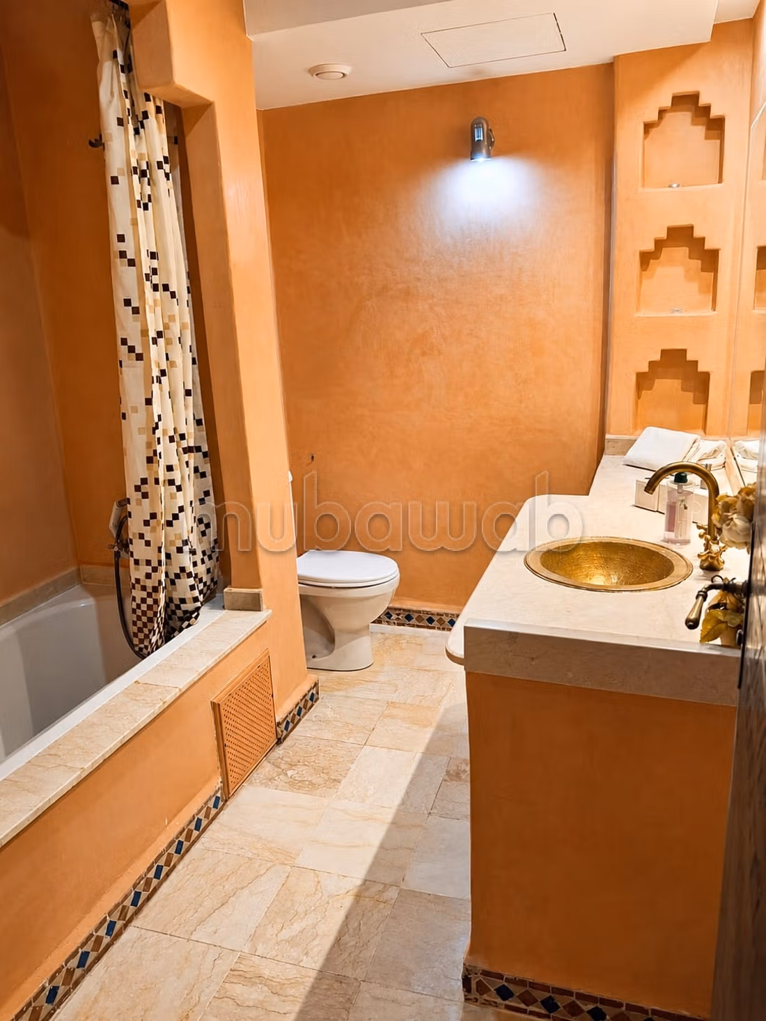 Appartamento con 2 camere e grande terrazza