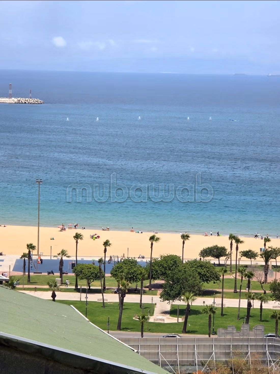 Location saisonnière à De La Plage.
Superficie 76 m².
Ascenseur et garage