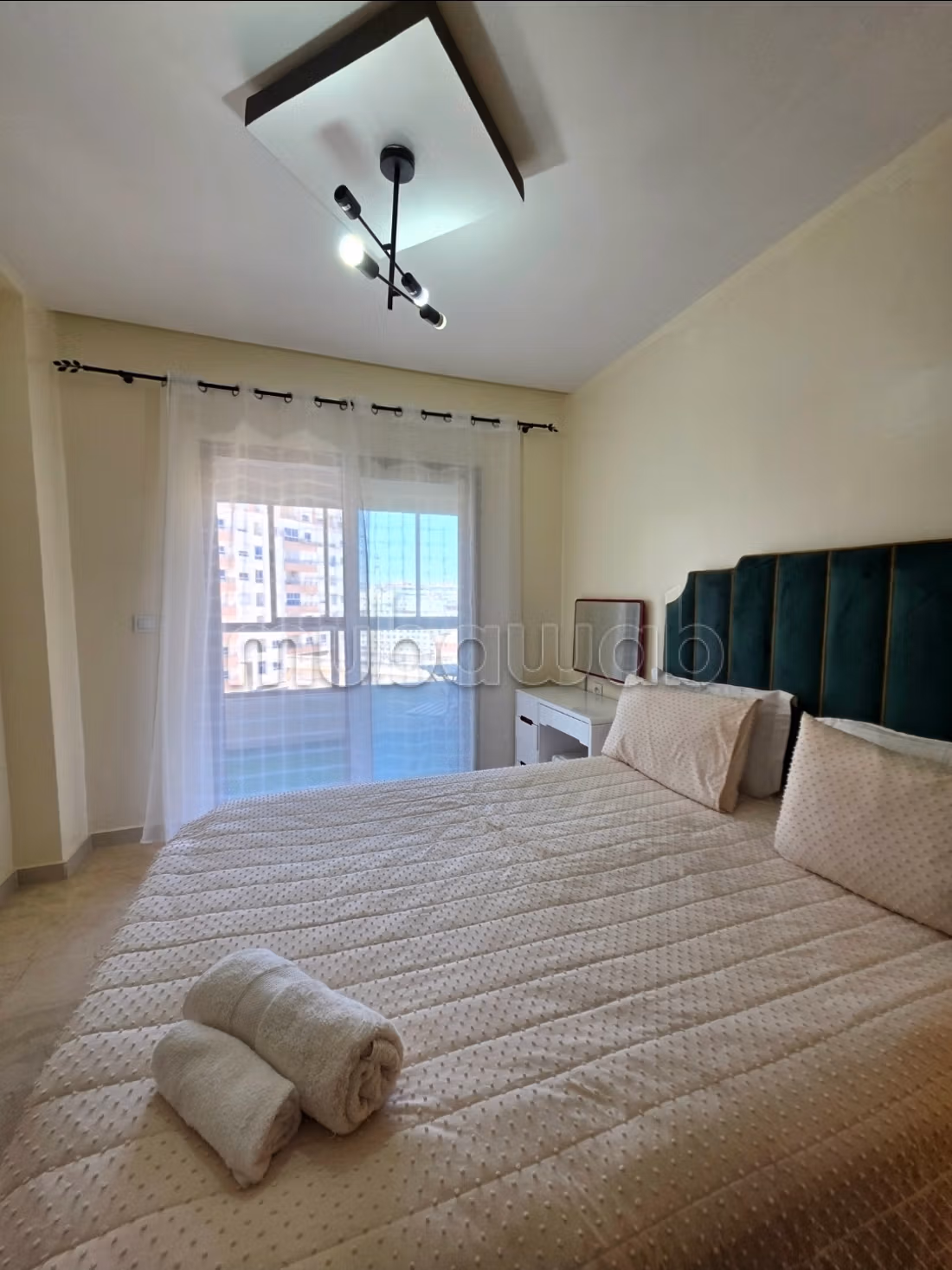 Location saisonnière à De La Plage.
Superficie 76 m².
Ascenseur et garage