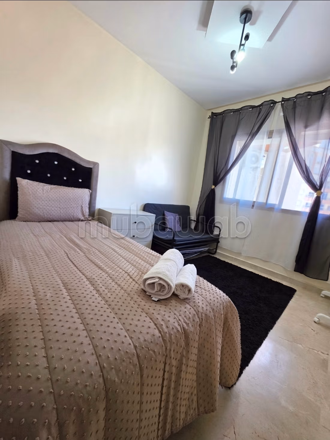 Location saisonnière à De La Plage.
Superficie 76 m².
Ascenseur et garage