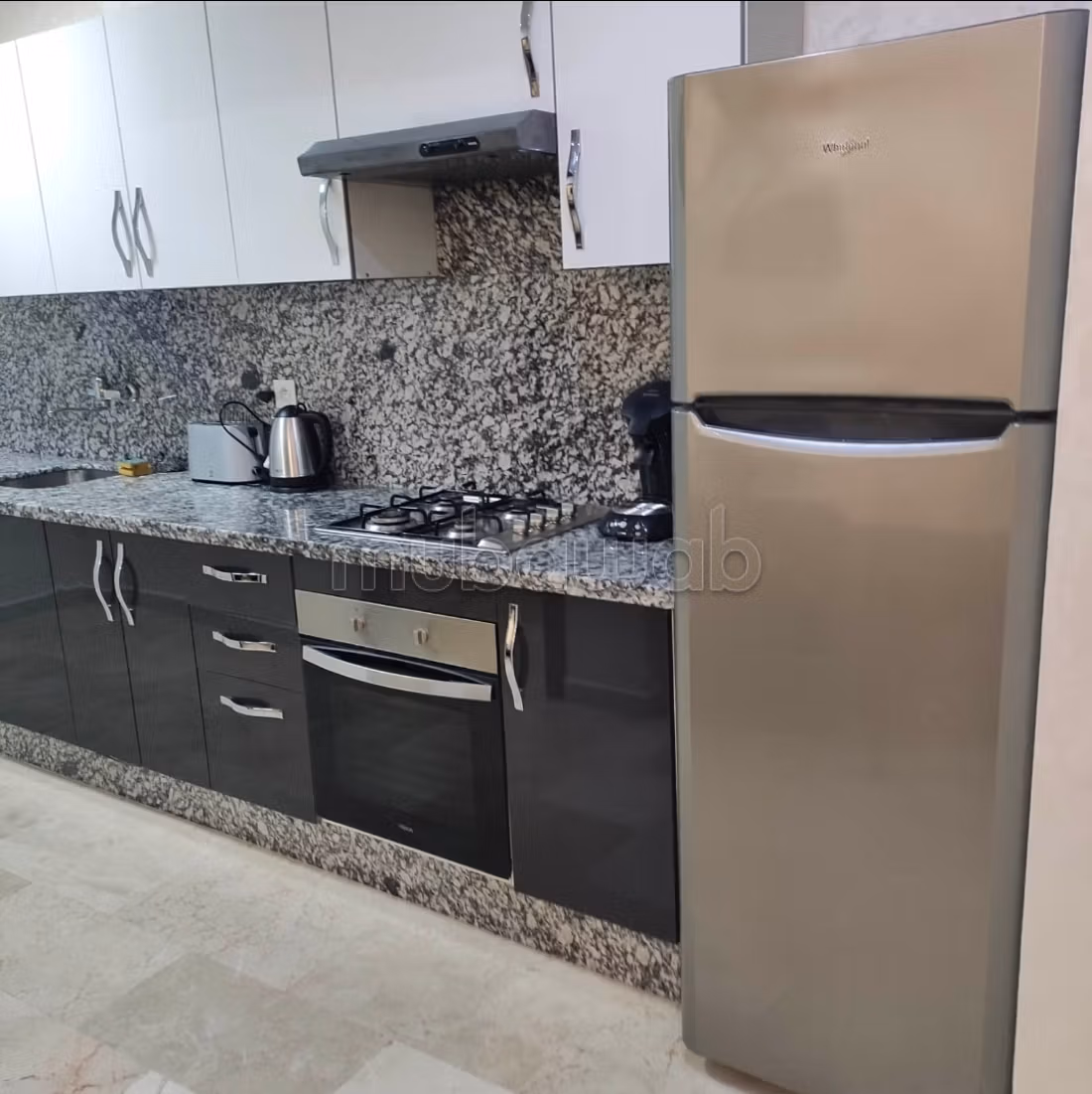 Location saisonnière à De La Plage.
Superficie 76 m².
Ascenseur et garage