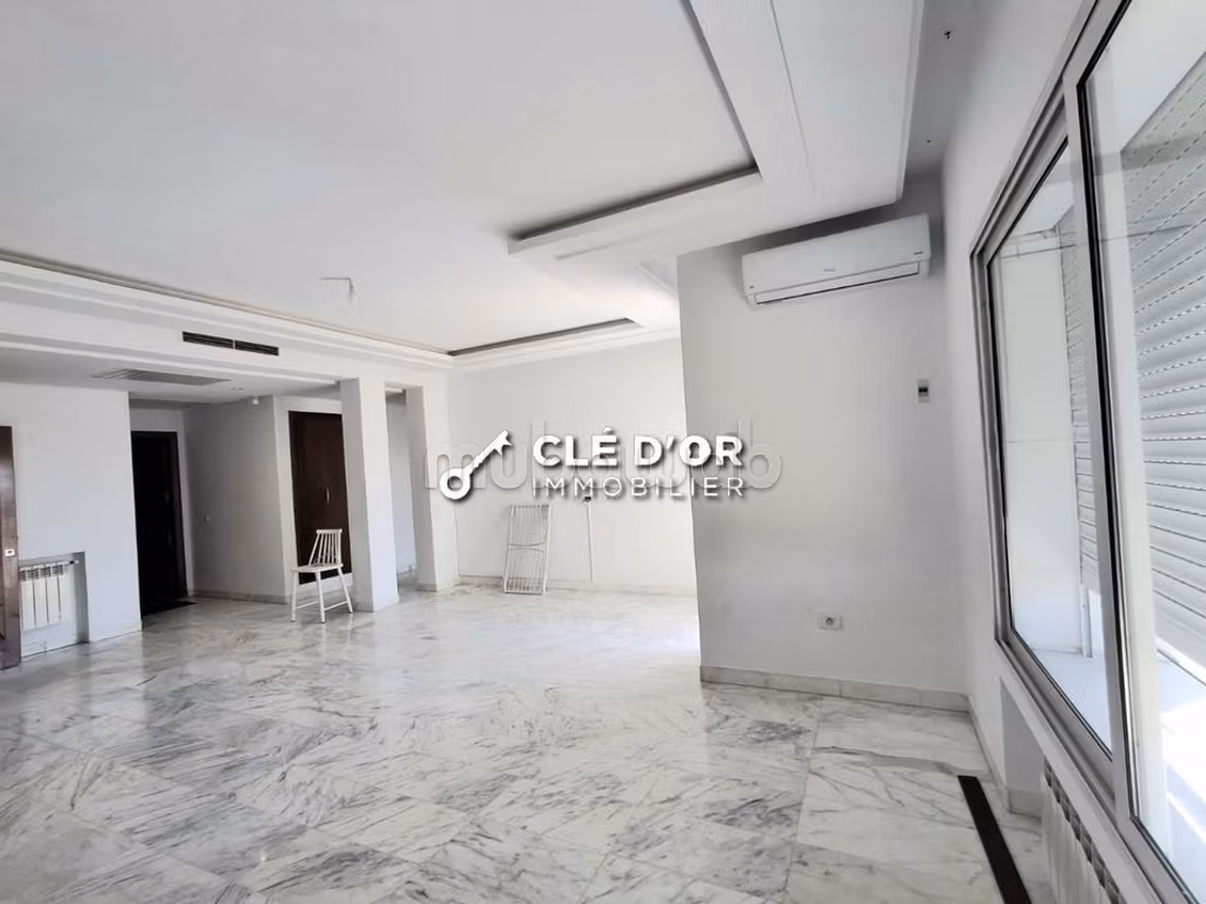 Superbo Appartamento S4 ad Ain Zaghouan Nord