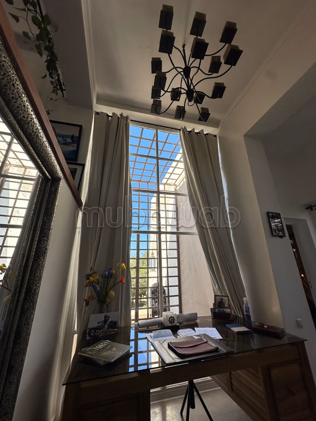 Villa's en luxe woningen kopen in Route de Fez. 5 Kamers. Gemeubileerd