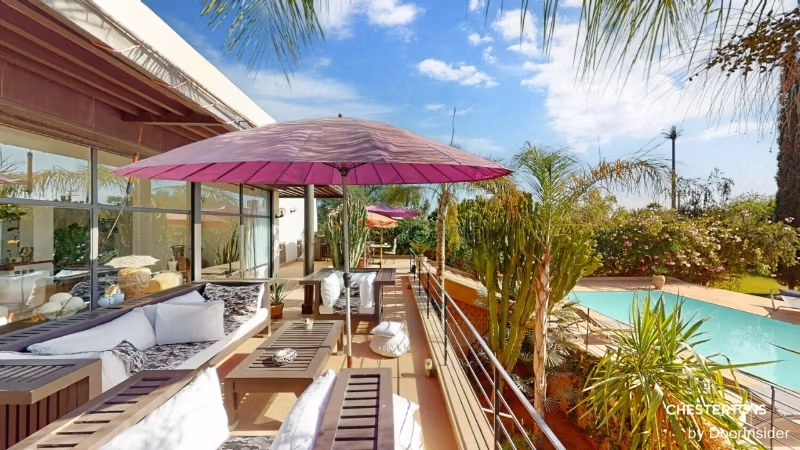 Villa's en luxe woningen kopen in Route de Fez. 5 Kamers. Gemeubileerd
