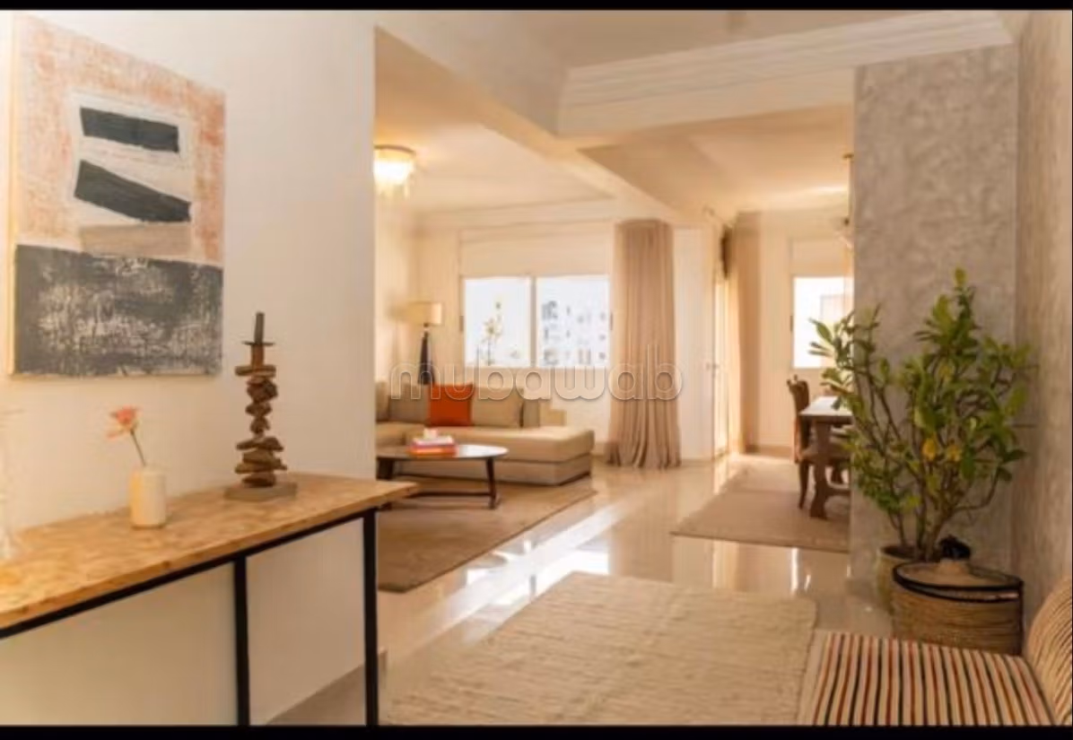 Appartement à louer à Agdal. Superficie 120 m². Meublé — 2