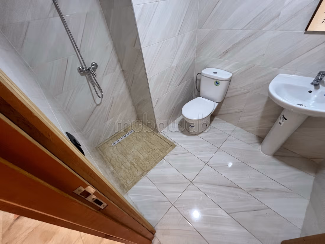 Rent this apartment in Harhoura. Area 150 m². Traditional Moroccan lounge, secured residence