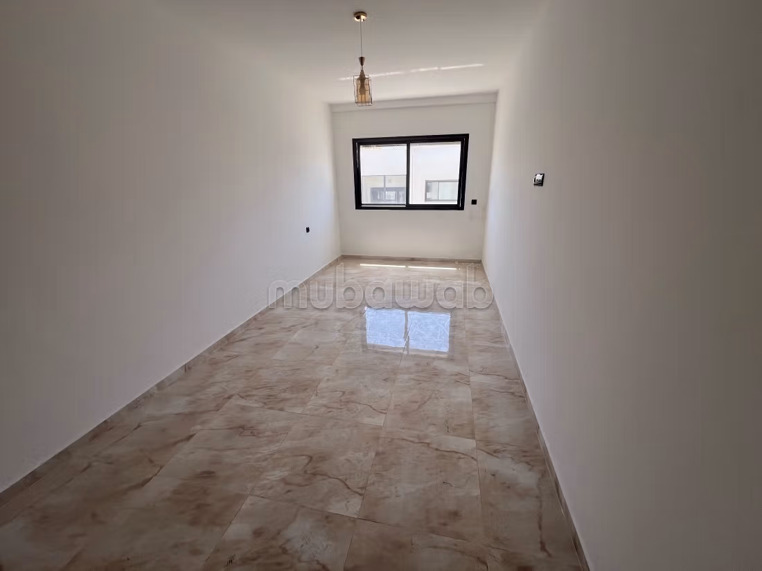 Rent this apartment in Harhoura. Area 150 m². Traditional Moroccan lounge, secured residence