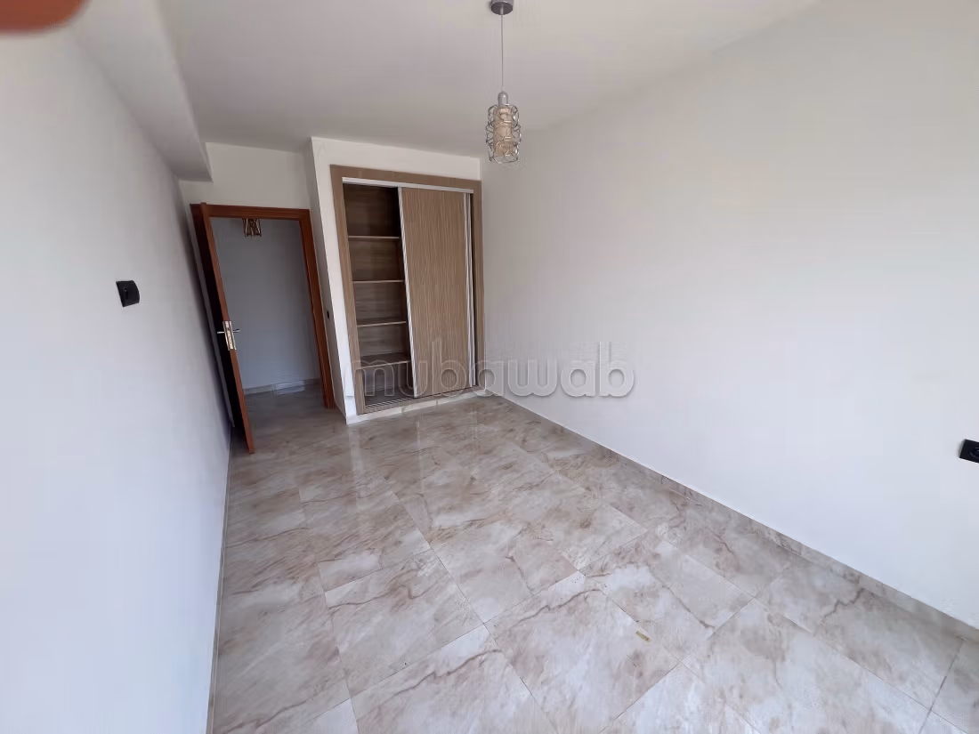 Rent this apartment in Harhoura. Area 150 m². Traditional Moroccan lounge, secured residence