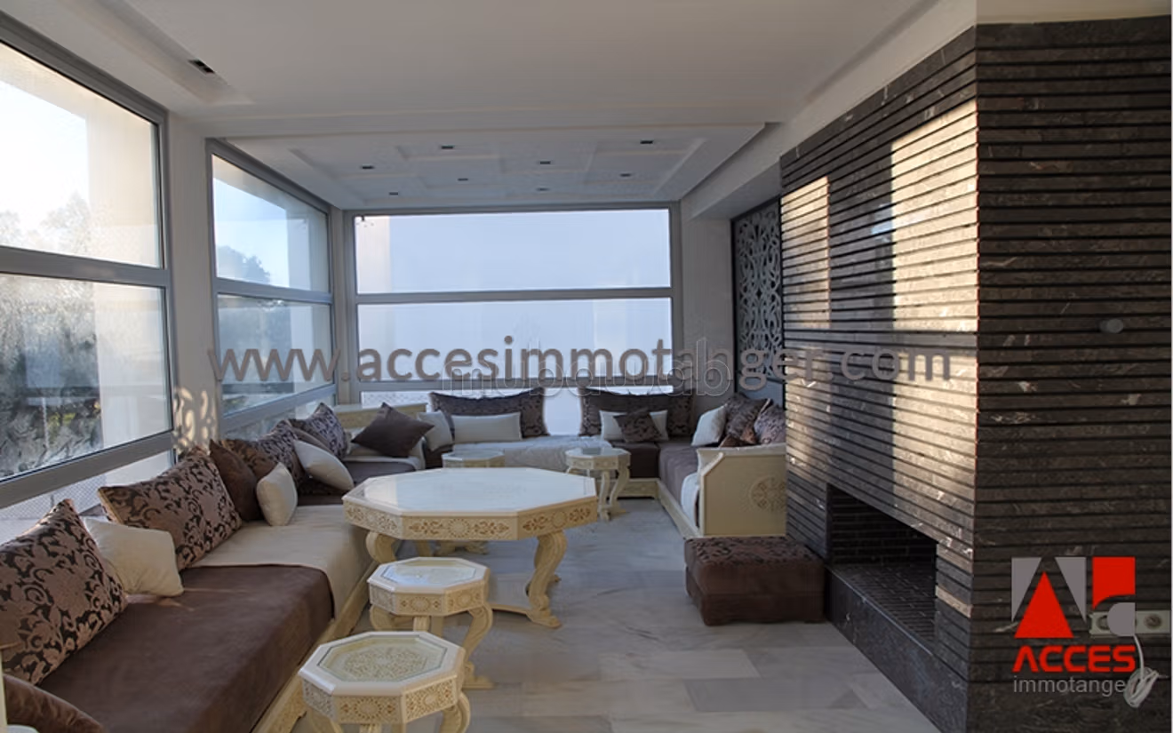 Spacious villa with pool