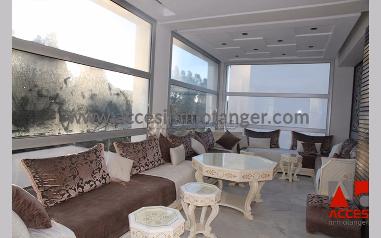 Spacious villa with pool