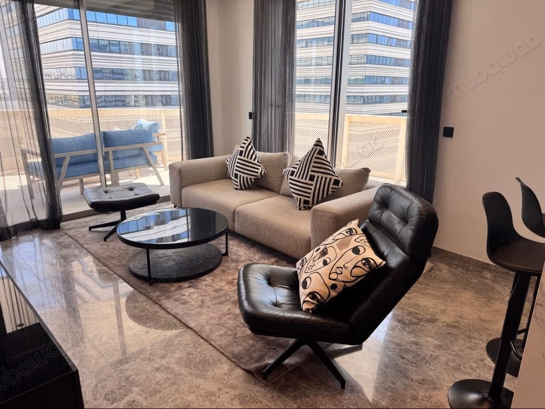 Studio Cfc di alta gamma con magnifica terrazza
