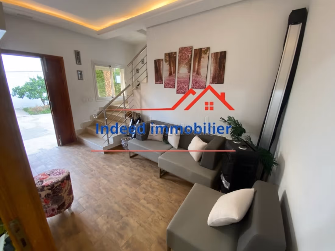 A vendre – villa s3 à la soukra