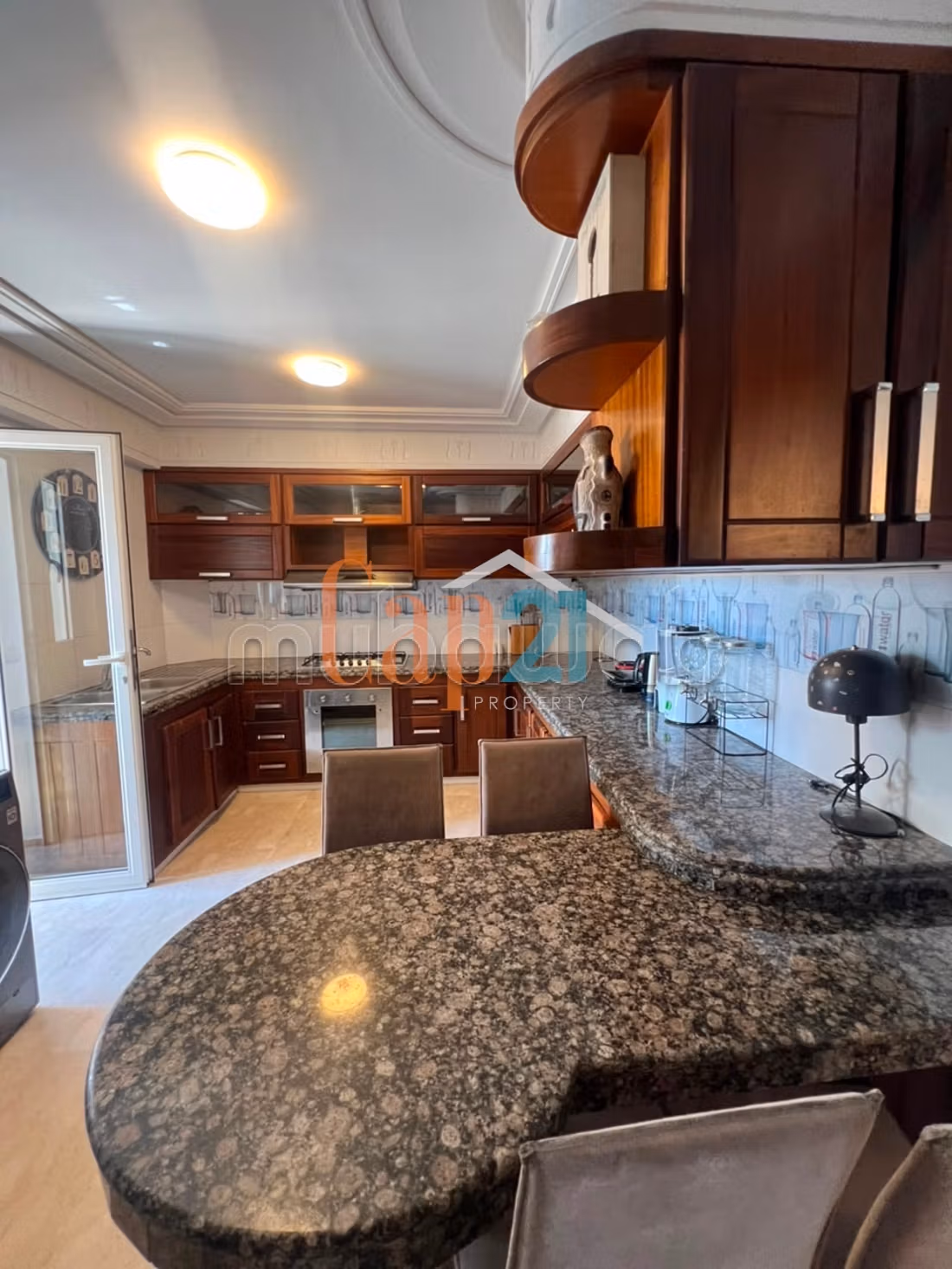 Dúplex de 200 m² con terraza en Mly Youssef