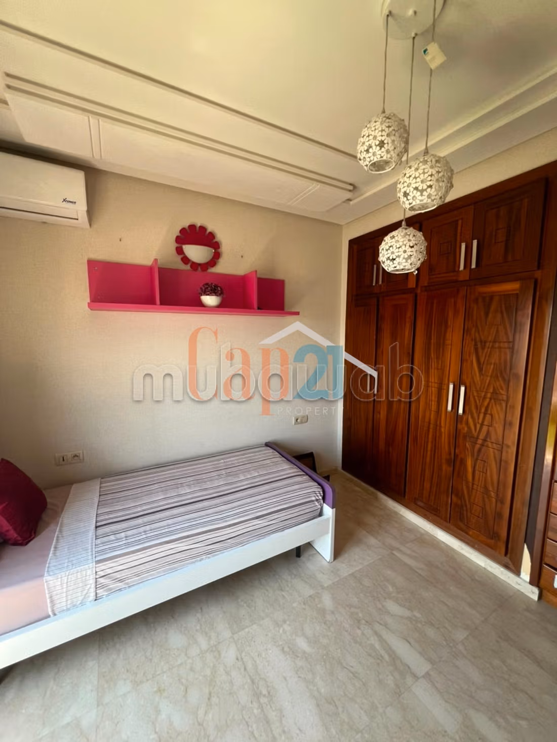 Dúplex de 200 m² con terraza en Mly Youssef