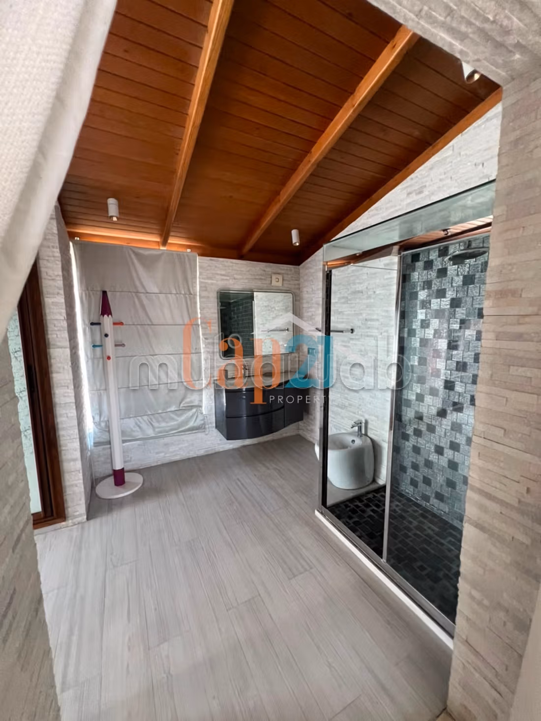 Dúplex de 200 m² con terraza en Mly Youssef