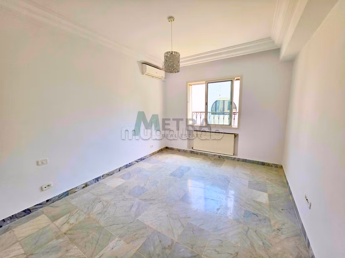 In vendita un appartamento S3 a La Marsa Les Pins