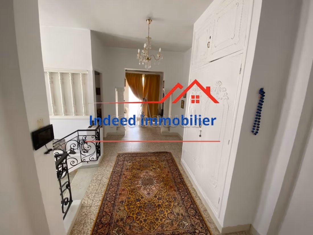 À VENDRE – Magnifique Villa S5 à El Manar 2