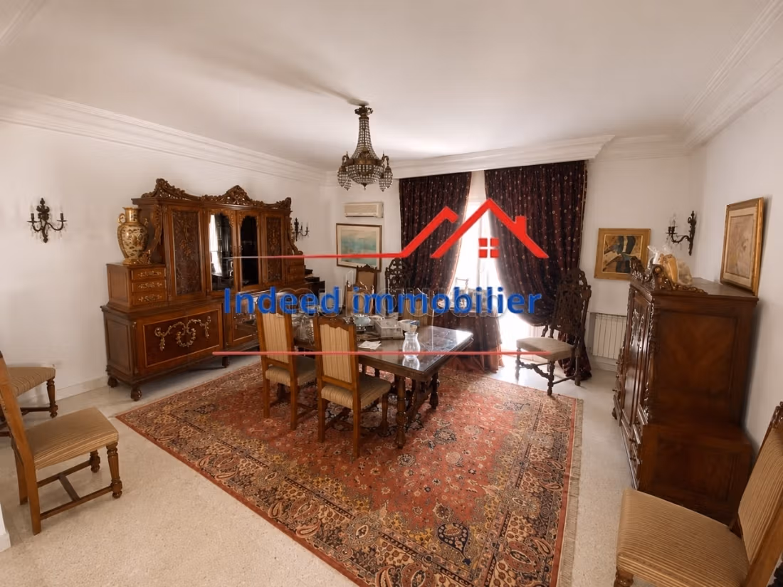 À VENDRE – Magnifique Villa S5 à El Manar 2