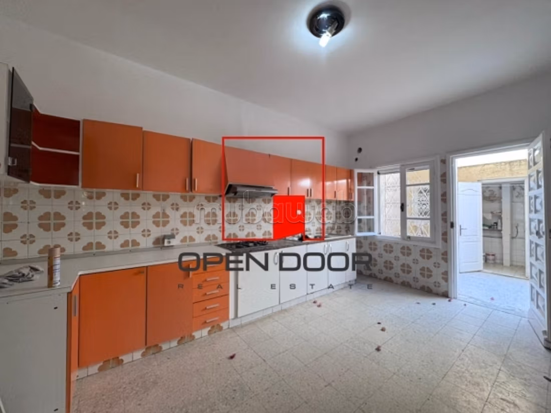 Rez de chaussée de villa S2 avec studio indépendan