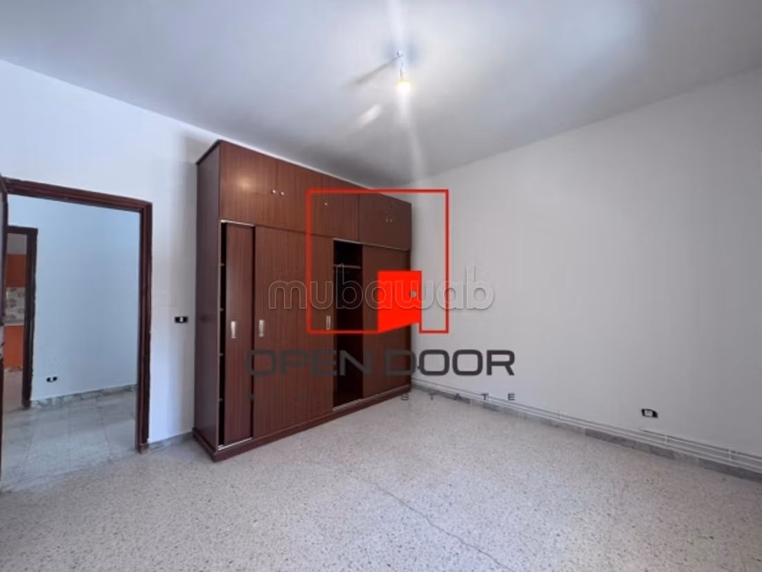 Rez de chaussée de villa S2 avec studio indépendan