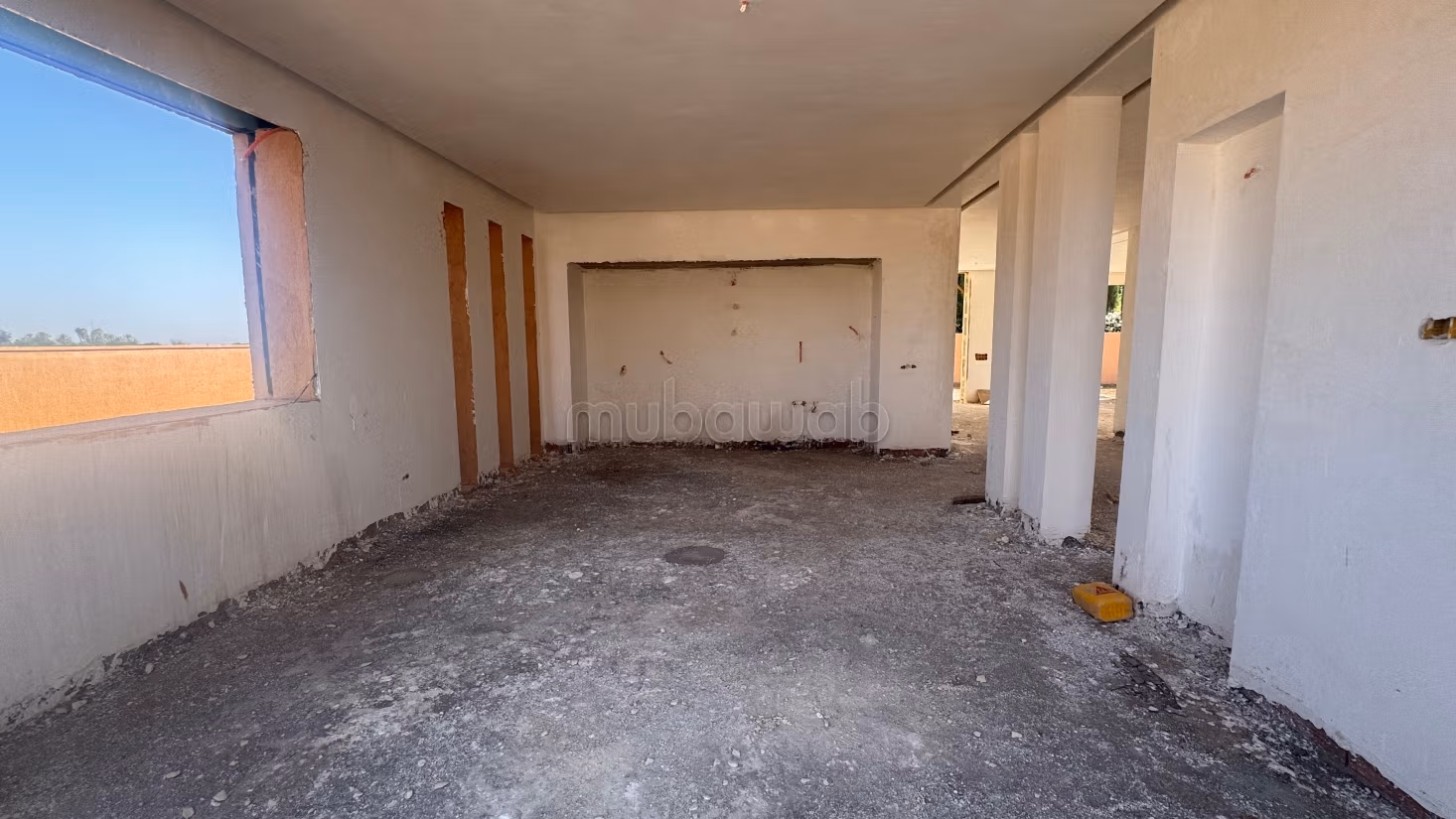 Semi-afgebouwde moderne villa aan de Route de Ouazazate