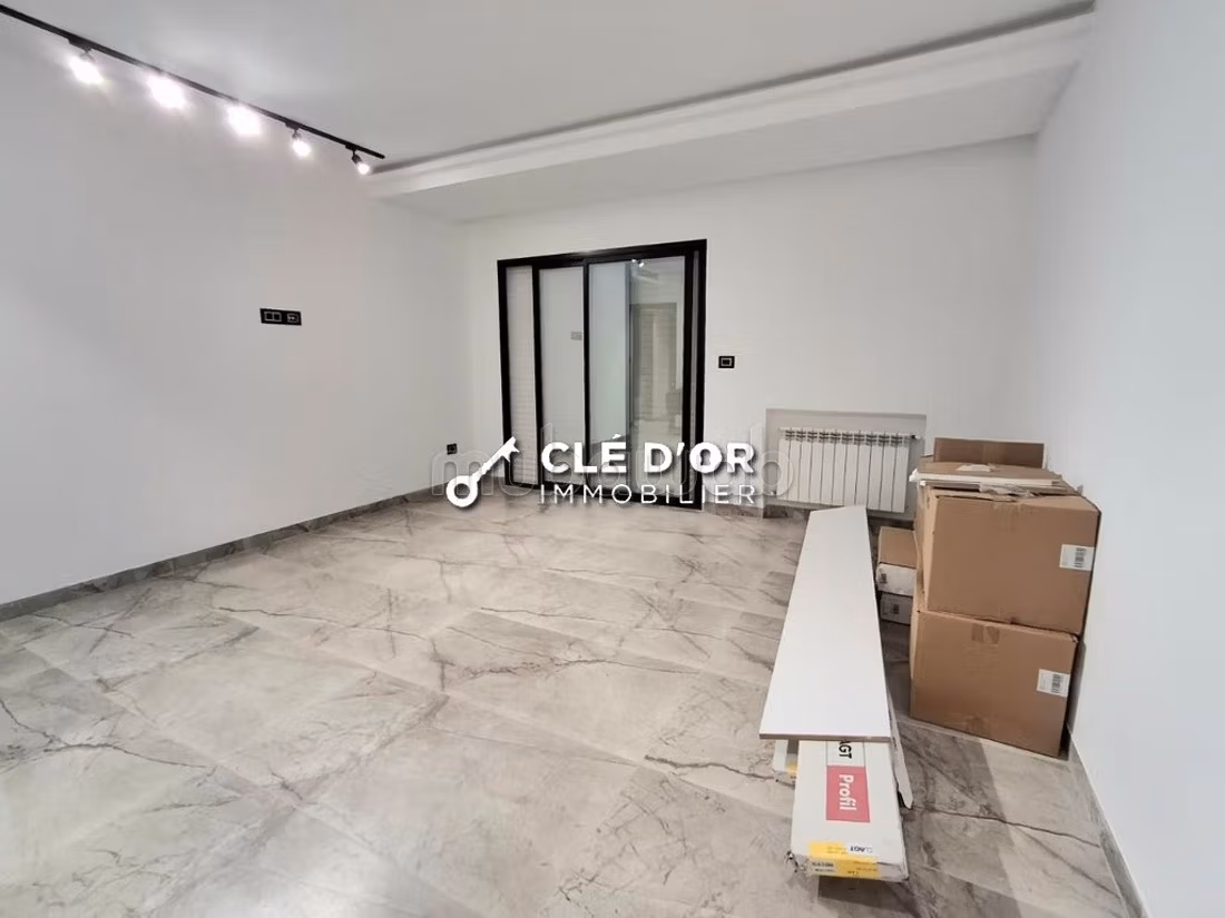 Appartamento S2 in vendita ad Ain Zaghouan Nord