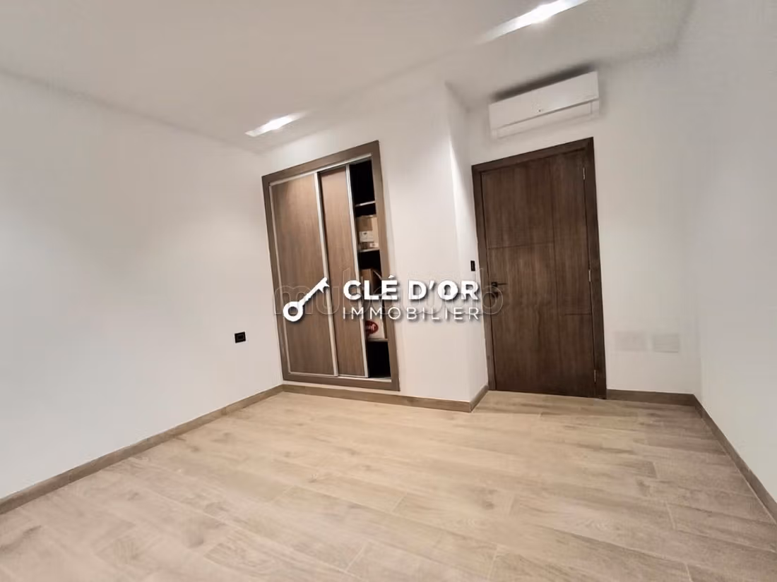 Appartamento S2 in vendita ad Ain Zaghouan Nord