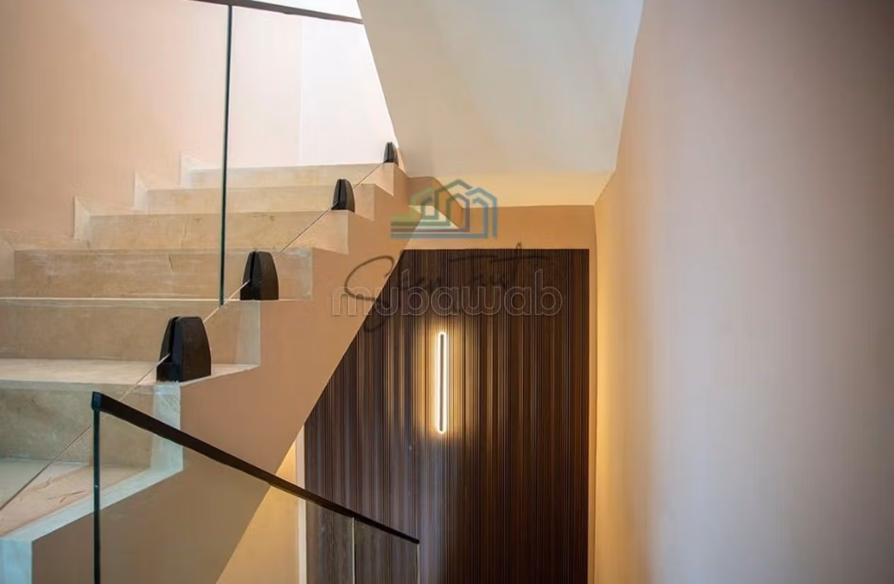 Casa di lusso in vendita a Hay Zitoun. 6 grandi stanze. Bella terrazza e giardino