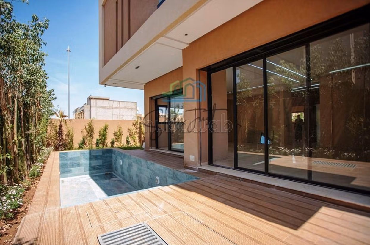Casa di lusso in vendita a Hay Zitoun. 6 grandi stanze. Bella terrazza e giardino